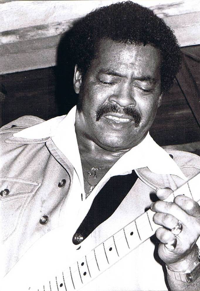 Andrew Brown AHobus 02 F