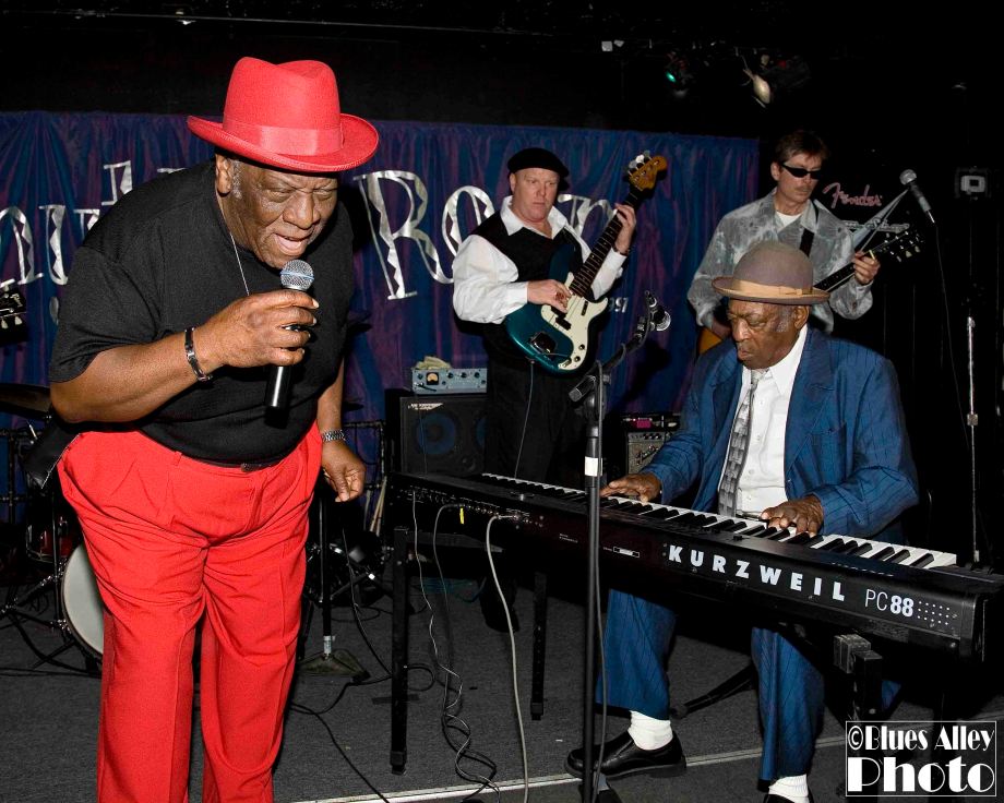 114482 2007 8X10 HRJ 120807